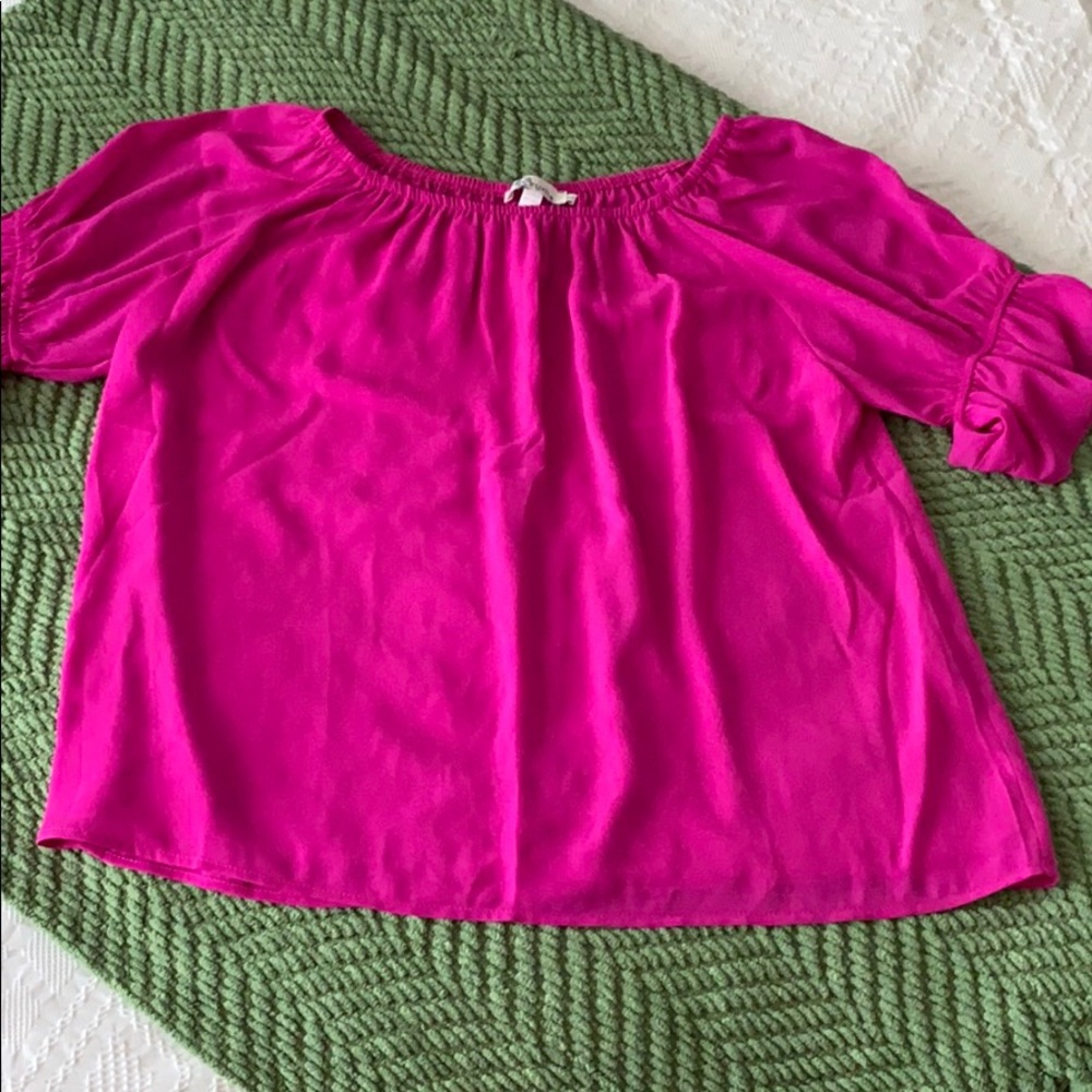 Fushia top